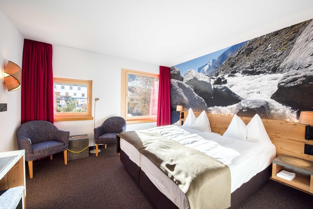 Hotel Garni Chesa Mulin 3*